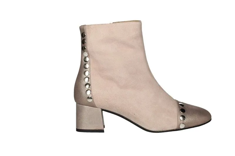 Botin Cremallera Nobuck Nude Punta/talon Tachas