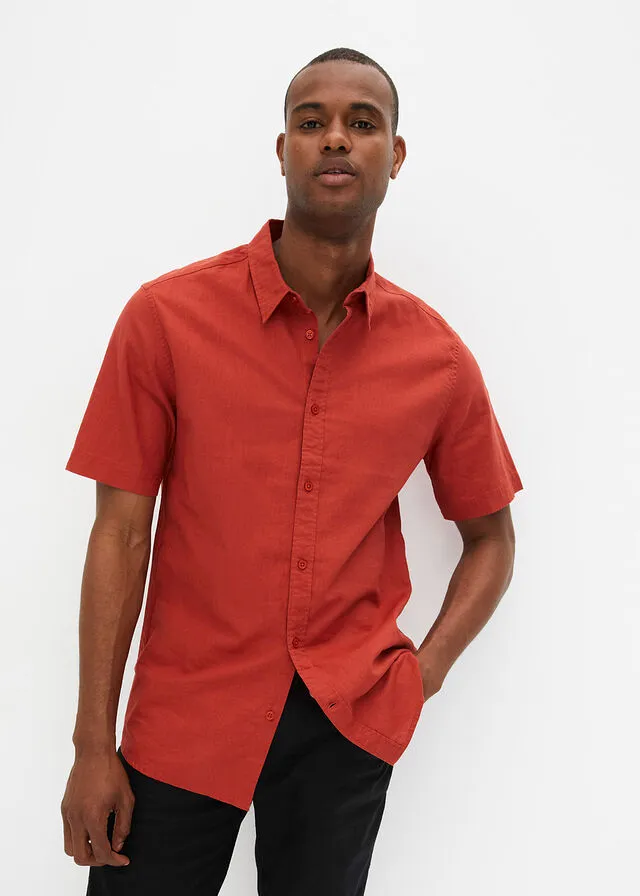 Camisa de manga corta con lino rojo carmín