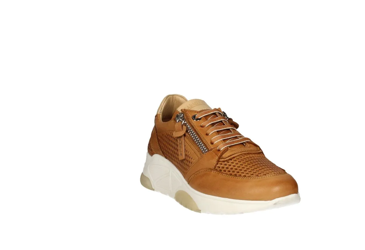 Sneaker Piel Camel Picaditos Doble Cremallera Piso Blanco