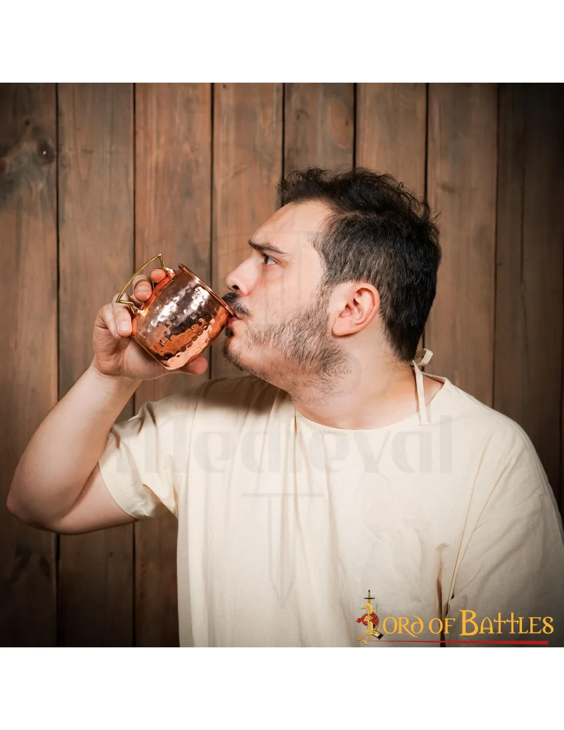 Taza medieval para beber de acero chapado en cobre