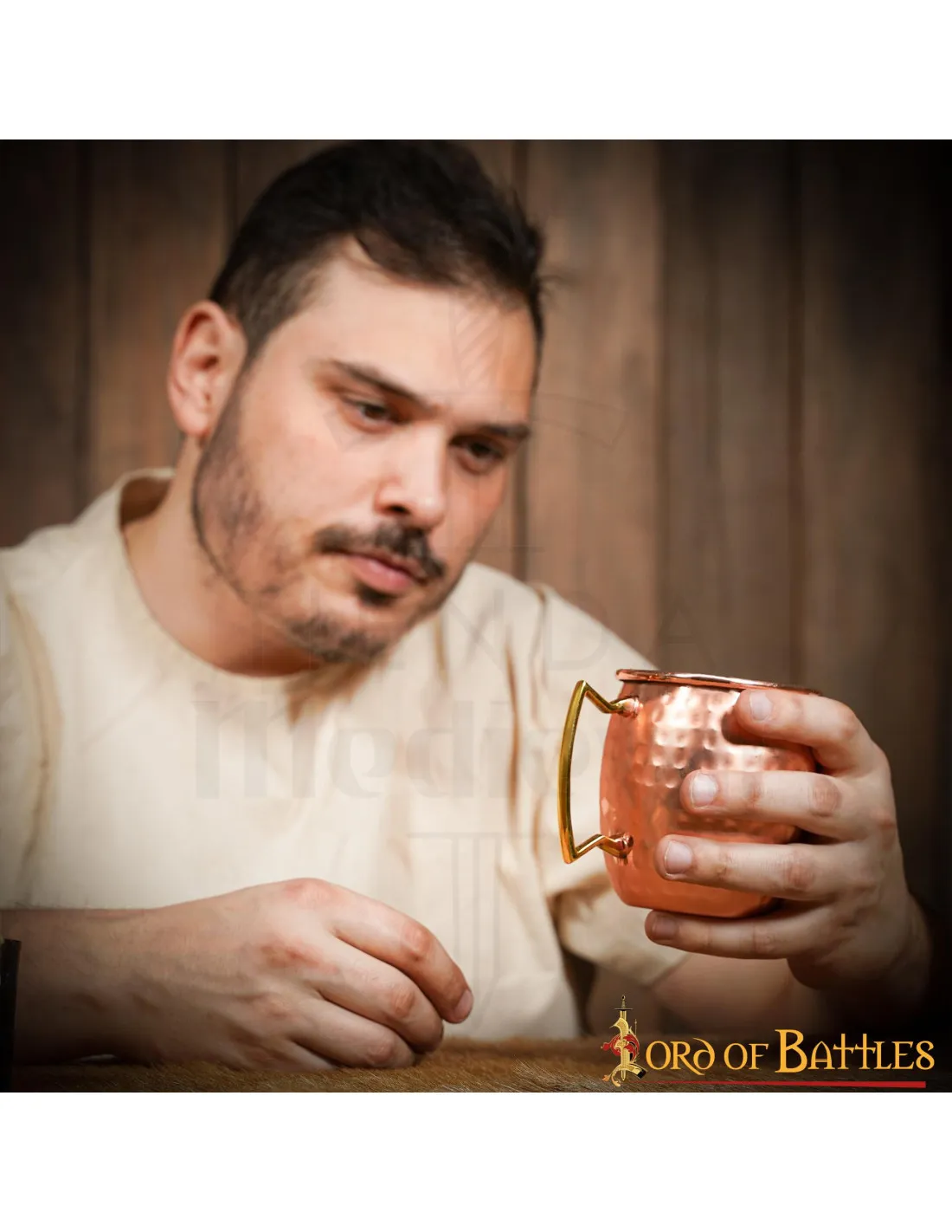 Taza medieval para beber de acero chapado en cobre